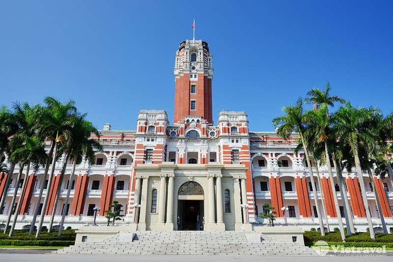 ĐÀI BẮC – TP HỒ CHÍ MINH                                                                                   (Ăn sáng) 
